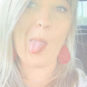 Meet your Posher, Elle